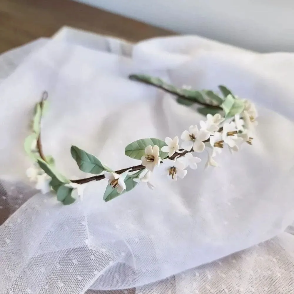 tiara-flor-blanca-ladyvintage Tiara flor blanca - Imagen 1